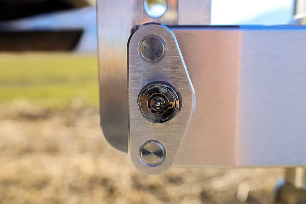Weigh Safe dual pin key lock