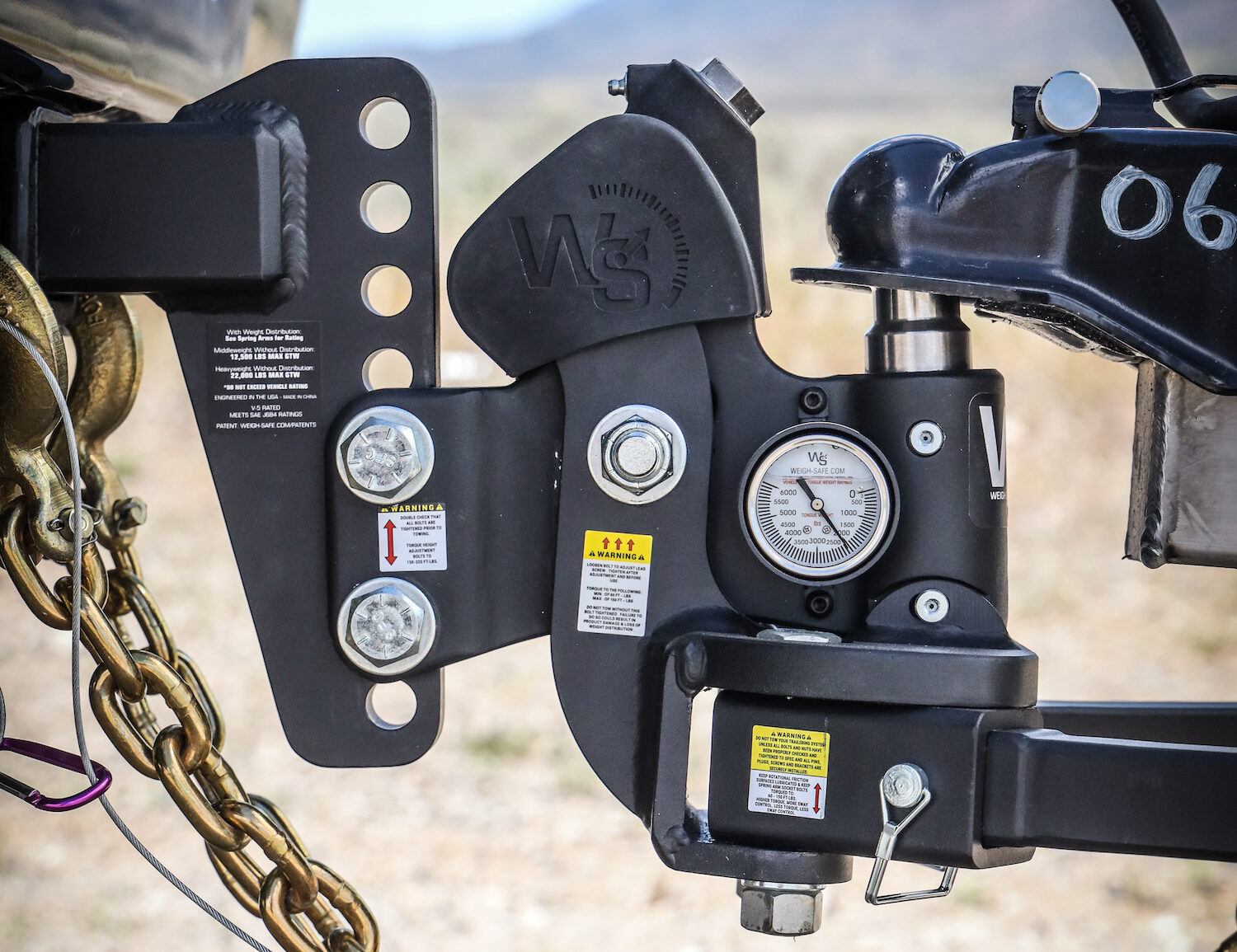 Weight Distribution Hitch with built-in scale